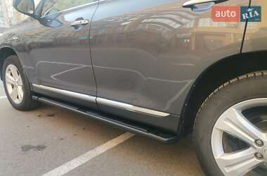 Внедорожник / Кроссовер Toyota Highlander 2012 в 