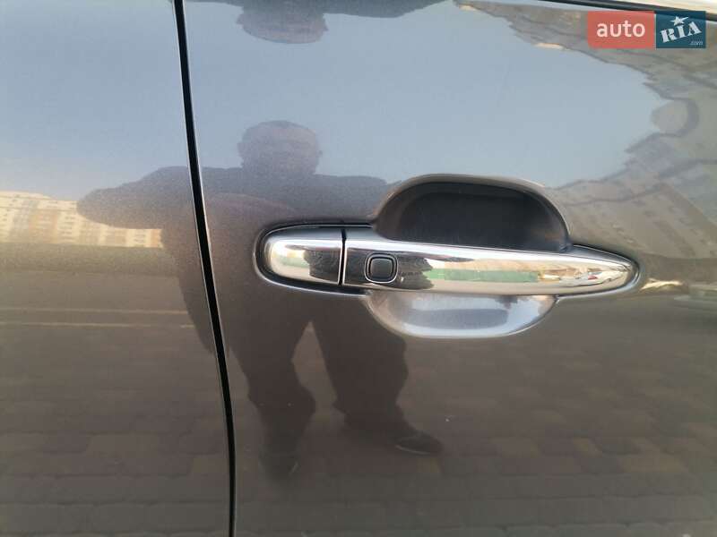 Внедорожник / Кроссовер Toyota Highlander 2012 в Киеве