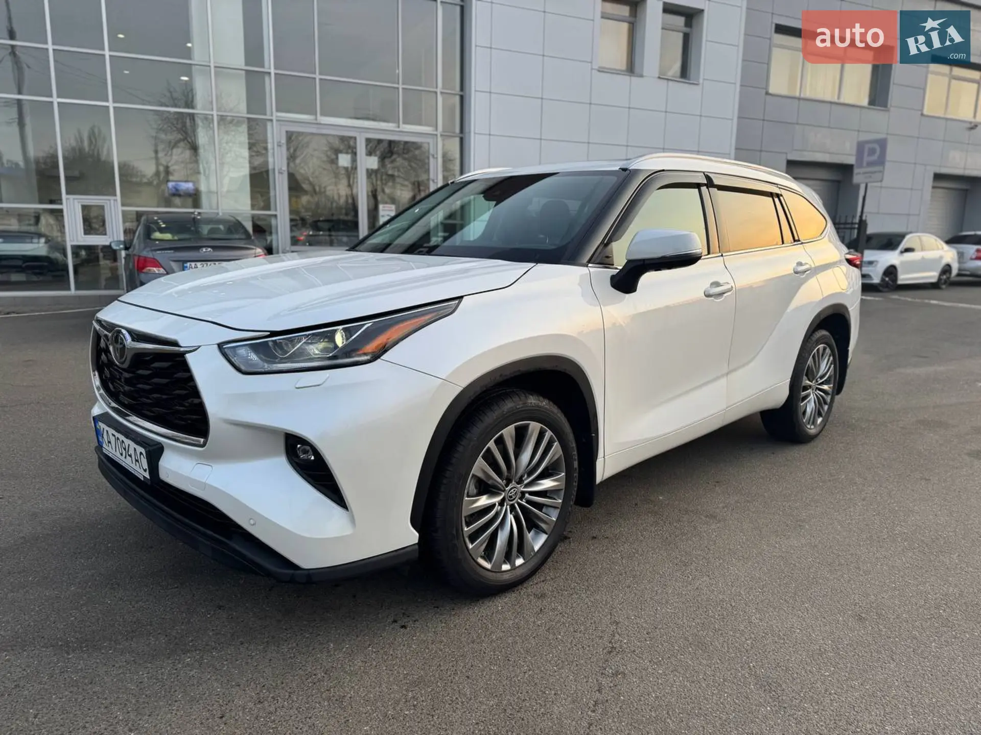 2020 Toyota Highlander - мініатюра 10