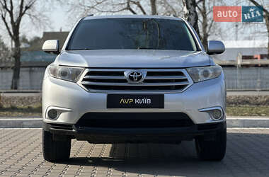 Позашляховик / Кросовер Toyota Highlander 2010 в Києві