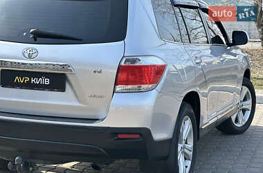 Позашляховик / Кросовер Toyota Highlander 2010 в Києві