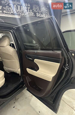 Внедорожник / Кроссовер Toyota Highlander 2021 в 