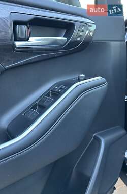 Внедорожник / Кроссовер Toyota Highlander 2022 в 