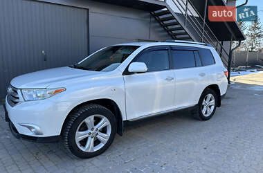 Позашляховик / Кросовер Toyota Highlander 2011 в Волочиську