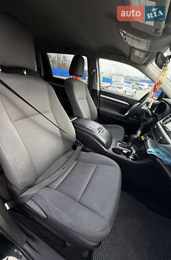 Внедорожник / Кроссовер Toyota Highlander 2016 в 