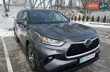 Позашляховик / Кросовер Toyota Highlander 2021 в Хмельницькому