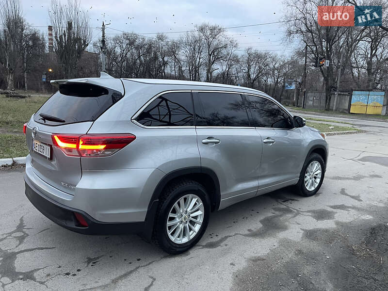 Внедорожник / Кроссовер Toyota Highlander 2018 в Киеве фото 16 Внедорожник / Кроссовер Toyota Highlander 2018 в Киеве