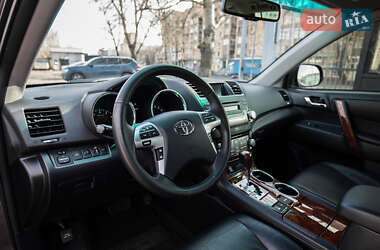 Внедорожник / Кроссовер Toyota Highlander 2011 в Киеве