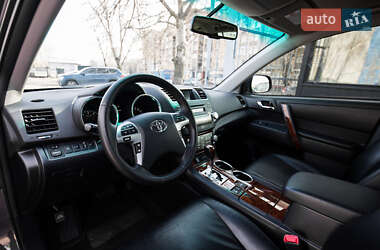 Внедорожник / Кроссовер Toyota Highlander 2011 в Киеве