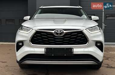 Внедорожник / Кроссовер Toyota Highlander 2024 в Киеве