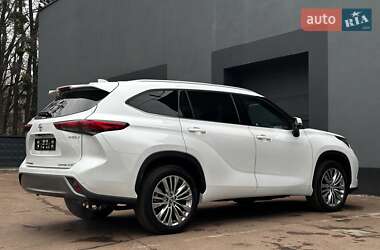 Позашляховик / Кросовер Toyota Highlander 2024 в Києві