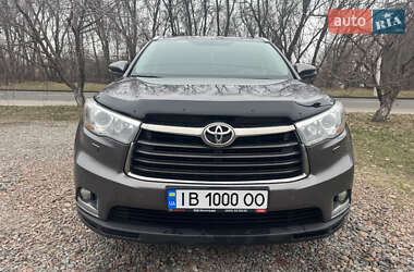 Позашляховик / Кросовер Toyota Highlander 2014 в Чернігові