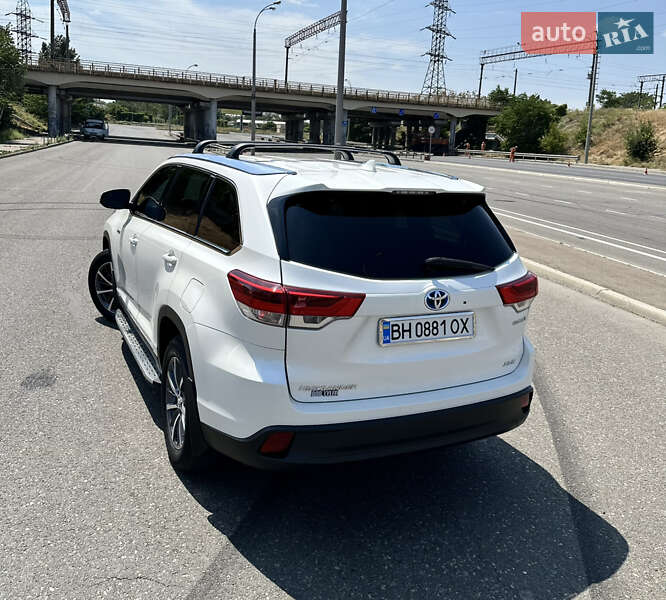 Внедорожник / Кроссовер Toyota Highlander 2019 в Одессе