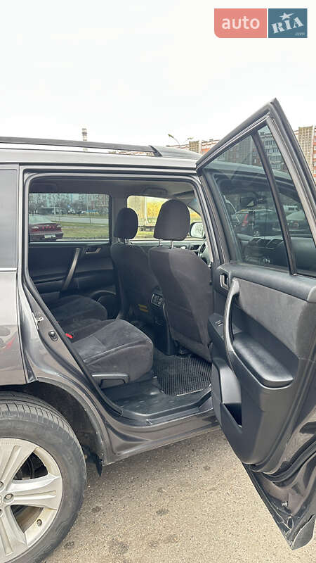 Позашляховик / Кросовер Toyota Highlander 2011 в Черкасах фото 16 Позашляховик / Кросовер Toyota Highlander 2011 в Черкасах