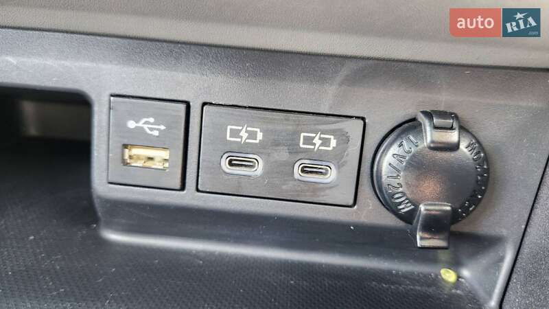 Позашляховик / Кросовер Toyota Highlander 2022 в Черкасах