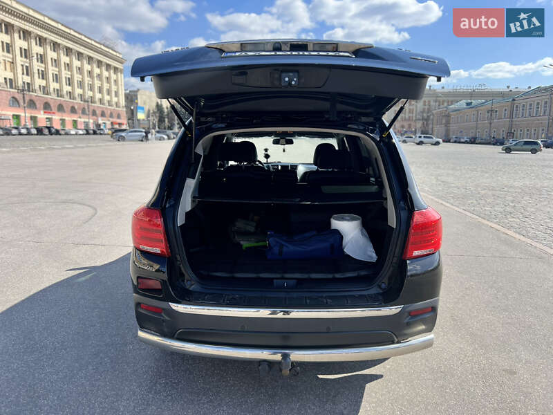 Позашляховик / Кросовер Toyota Highlander 2011 в Харкові