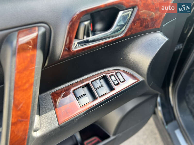 Позашляховик / Кросовер Toyota Highlander 2011 в Харкові