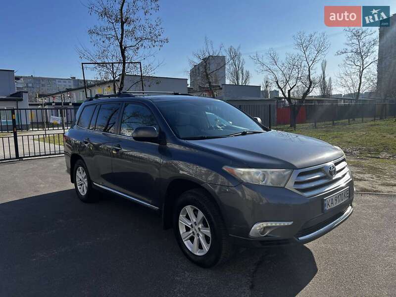 Внедорожник / Кроссовер Toyota Highlander 2012 в Киеве