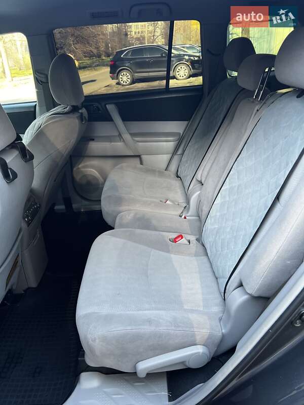 Внедорожник / Кроссовер Toyota Highlander 2012 в Киеве