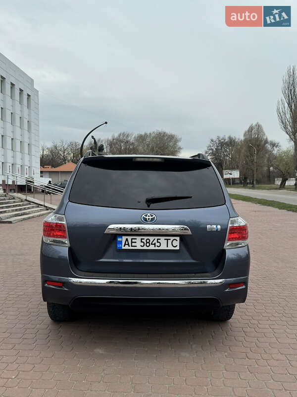 Внедорожник / Кроссовер Toyota Highlander 2013 в Каменском фото 5 Внедорожник / Кроссовер Toyota Highlander 2013 в Каменском