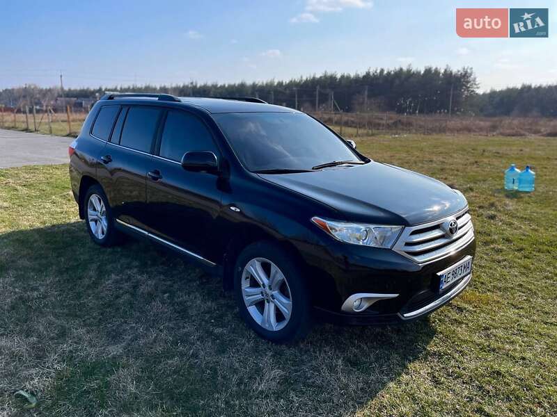 Позашляховик / Кросовер Toyota Highlander 2010 в Павлограді