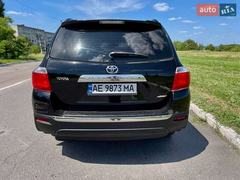 Позашляховик / Кросовер Toyota Highlander 2010 в Павлограді