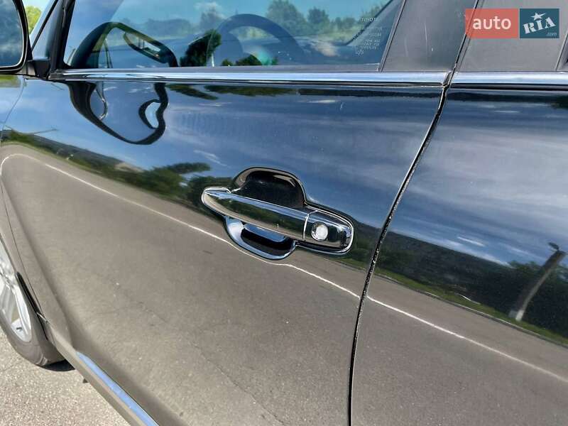 Позашляховик / Кросовер Toyota Highlander 2010 в Павлограді