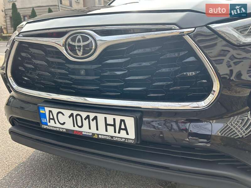 Внедорожник / Кроссовер Toyota Highlander 2020 в Любешове