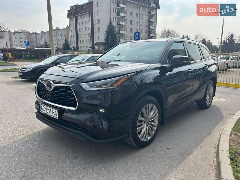 Внедорожник / Кроссовер Toyota Highlander 2020 в Любешове