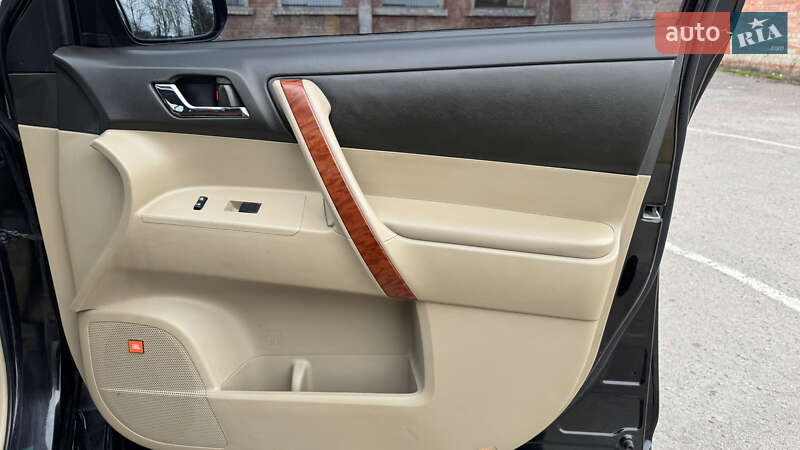 Внедорожник / Кроссовер Toyota Highlander 2008 в Тернополе