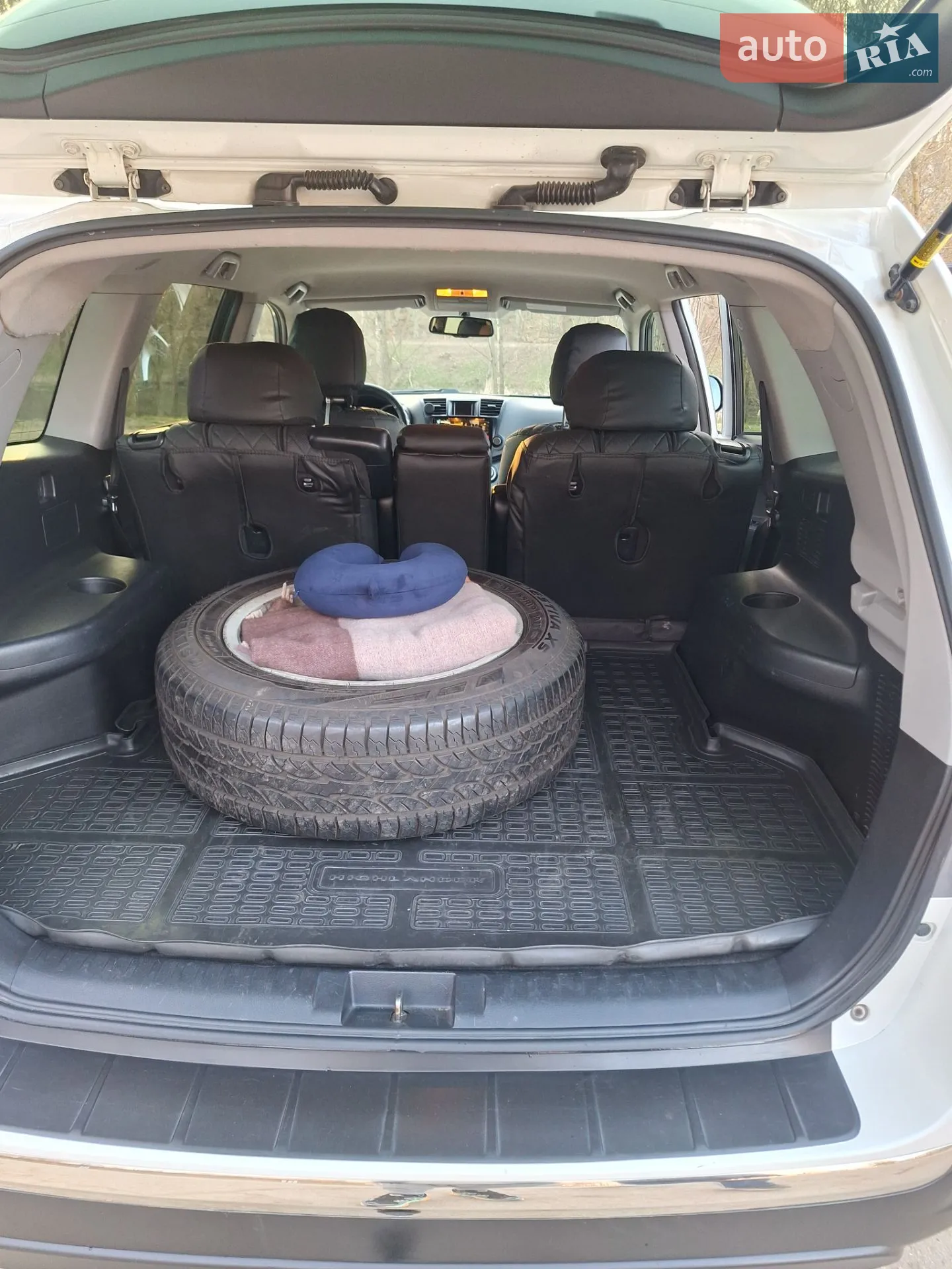 2011 Toyota Highlander - мініатюра 21
