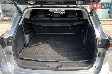 Внедорожник / Кроссовер Toyota Highlander 2024 в 
