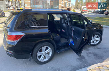 Внедорожник / Кроссовер Toyota Highlander 2011 в 