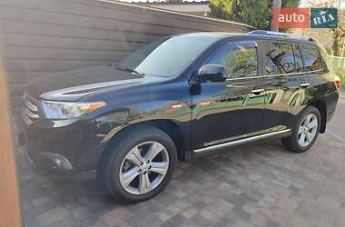 Внедорожник / Кроссовер Toyota Highlander 2011 в 