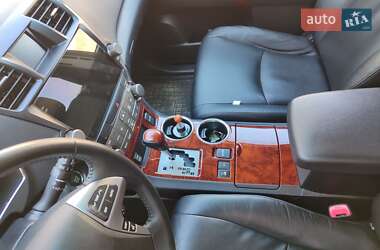 Внедорожник / Кроссовер Toyota Highlander 2011 в 