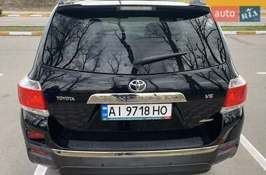 Внедорожник / Кроссовер Toyota Highlander 2011 в 