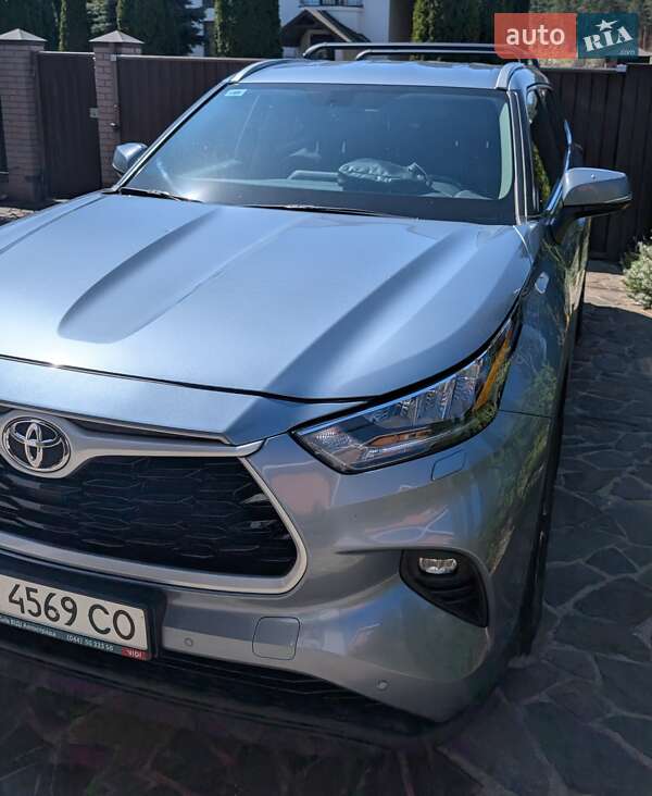 Toyota Highlander 2020