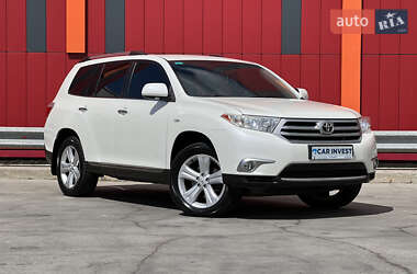 Позашляховик / Кросовер Toyota Highlander 2010 в 