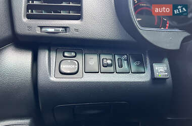 Позашляховик / Кросовер Toyota Highlander 2010 в 