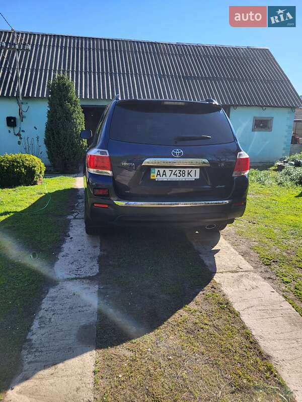 Внедорожник / Кроссовер Toyota Highlander 2011 в Богодухове фото 4 Внедорожник / Кроссовер Toyota Highlander 2011 в Богодухове