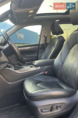 Внедорожник / Кроссовер Toyota Highlander 2020 в 