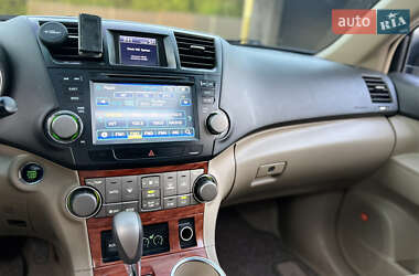 Позашляховик / Кросовер Toyota Highlander 2007 в 