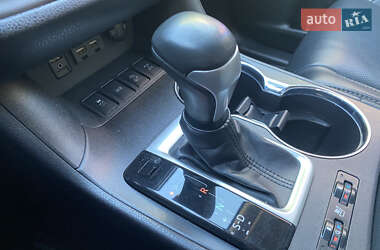 Внедорожник / Кроссовер Toyota Highlander 2019 в 