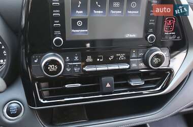 Внедорожник / Кроссовер Toyota Highlander 2020 в 