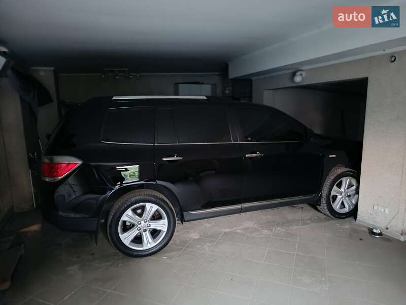 Внедорожник / Кроссовер Toyota Highlander 2011 в Кривом Роге фото 15 Внедорожник / Кроссовер Toyota Highlander 2011 в Кривом Роге