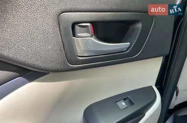 Внедорожник / Кроссовер Toyota Highlander 2016 в 