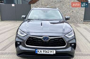 Позашляховик / Кросовер Toyota Highlander 2021 в 