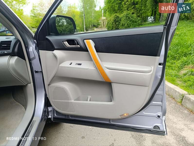 Позашляховик / Кросовер Toyota Highlander 2008 в Тернополі