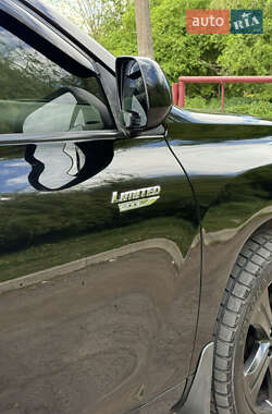Внедорожник / Кроссовер Toyota Highlander 2008 в 