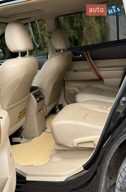 Внедорожник / Кроссовер Toyota Highlander 2008 в 
